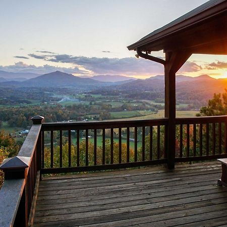 Smoky Mountain Retreat With Hot Tub, Arcade Games Villa Pigeon Forge Buitenkant foto