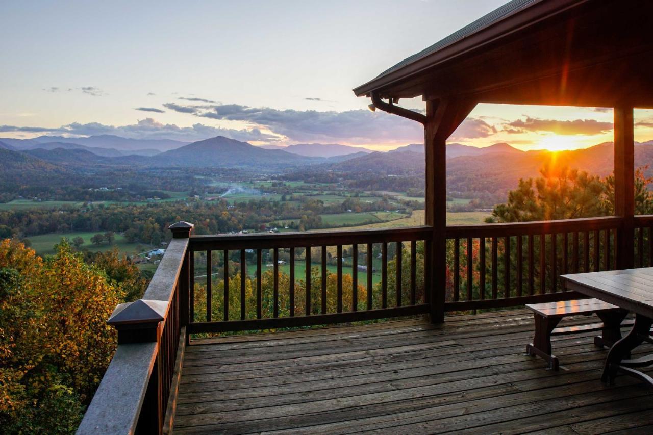 Smoky Mountain Retreat With Hot Tub, Arcade Games Villa Pigeon Forge Buitenkant foto