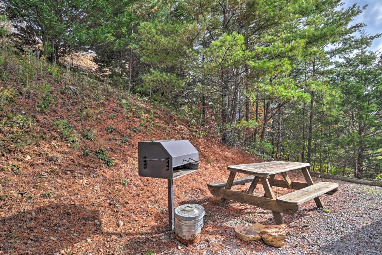 Smoky Mountain Retreat With Hot Tub, Arcade Games Villa Pigeon Forge Buitenkant foto