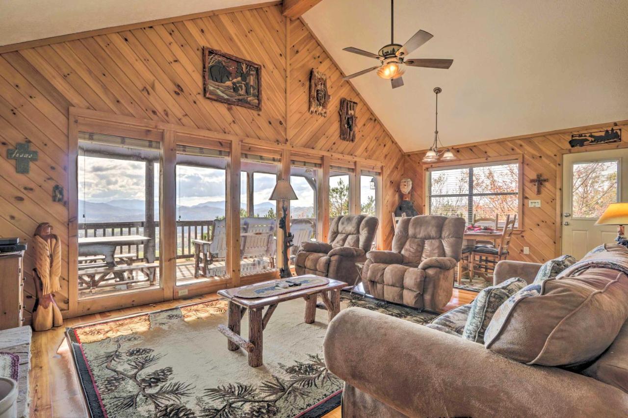Smoky Mountain Retreat With Hot Tub, Arcade Games Villa Pigeon Forge Buitenkant foto