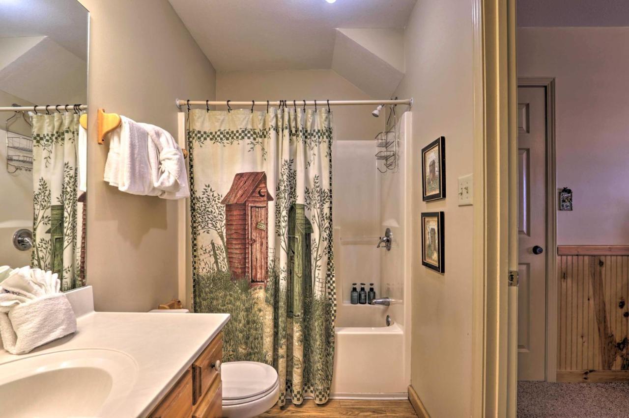 Smoky Mountain Retreat With Hot Tub, Arcade Games Villa Pigeon Forge Buitenkant foto