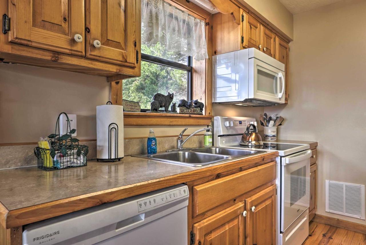 Smoky Mountain Retreat With Hot Tub, Arcade Games Villa Pigeon Forge Buitenkant foto