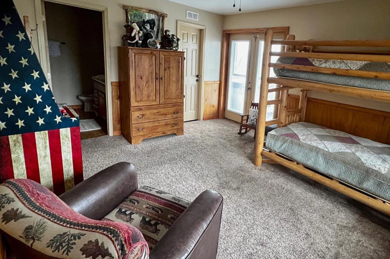Smoky Mountain Retreat With Hot Tub, Arcade Games Villa Pigeon Forge Buitenkant foto